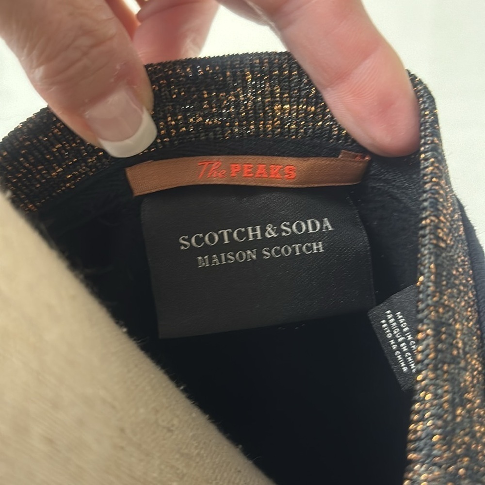Scotch & Soda Madison Scotch Black Sweatshirt with Floral Sleeve Accents - Picture 2 of 10